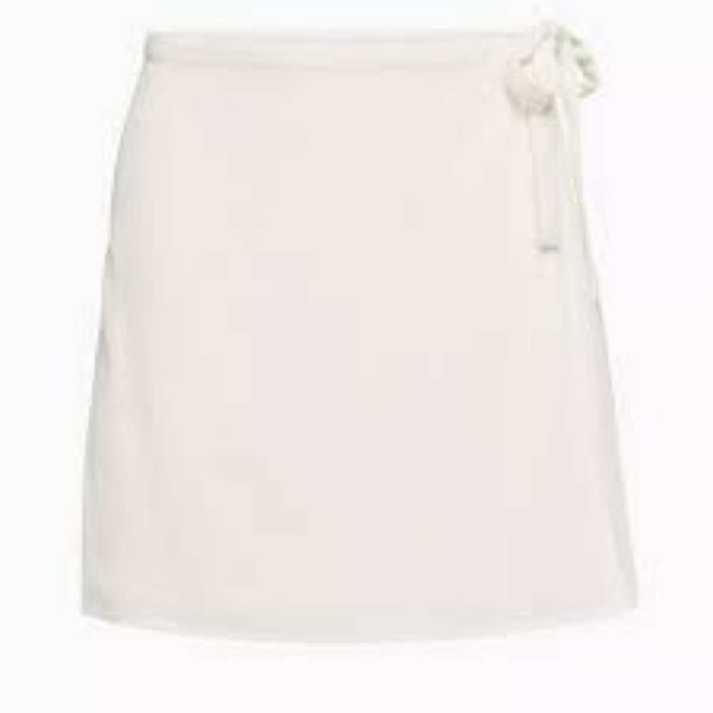 ARITZIA SUNDAY BEST DAWSON WRAP SKIRT IN SWEET CREAM size 4 NWT